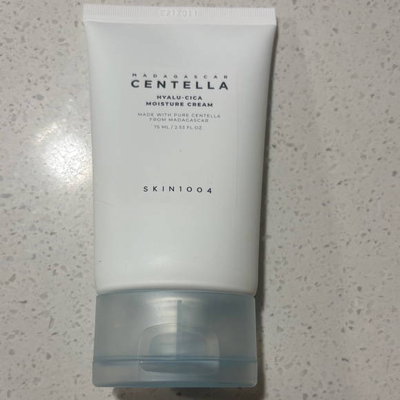 centella Other - Centella Hyalu-Cica Moisture Cream - White